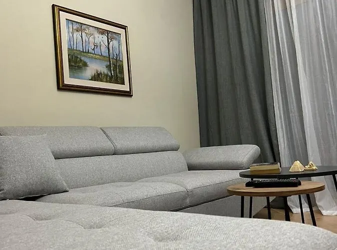 Roar * Golem (Tirana)