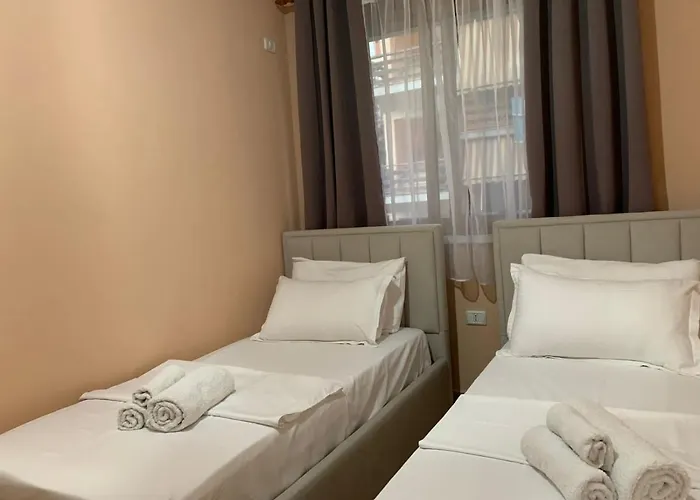 Roar Apartment Golem (Tirana)