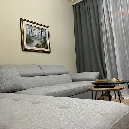 Roar * Golem (Tirana)