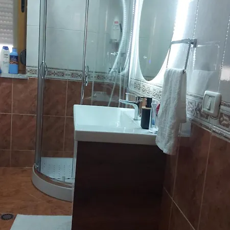 Roar * Golem (Tirana)